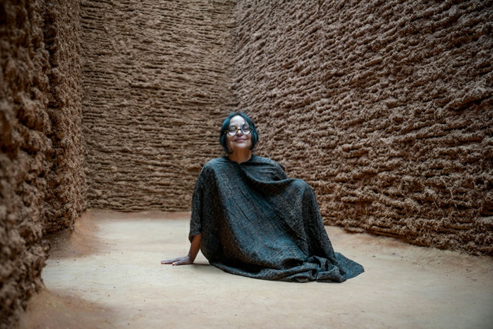 Delcy Morelos,&nbsp;Uterus in Uterus, Bozar, 2026. Photo: Romane Iskaria. 