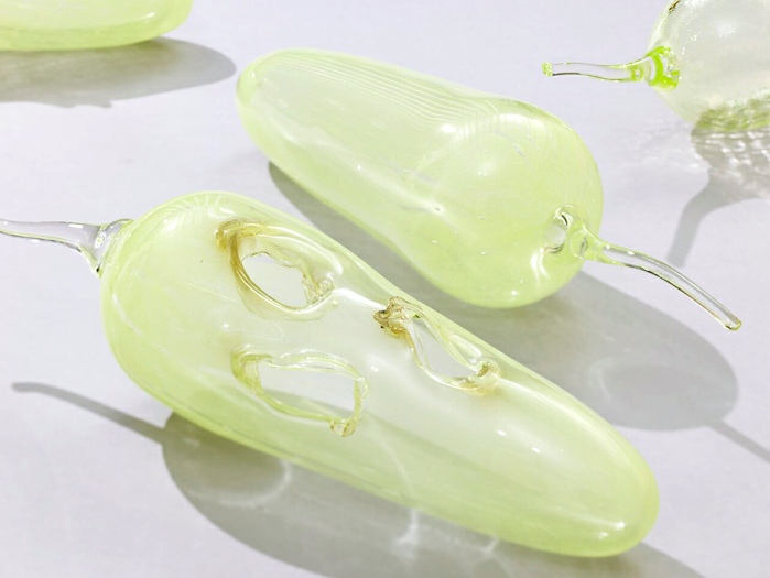 Yhonnie Scarce, Hollowing Earth, 2017. Hand-blown uranium glass, Artizon Museum, Ishibashi Foundation. © and courtesy of the artist and THIS IS NO FANTASY. 